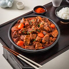 먹을수록 땡기는 매운 돼지갈비찜 450g 매운맛 돼지갈비 찜요리 밀키트 간편조리